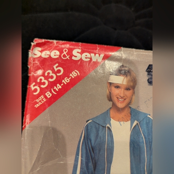 80's Womens Track Suit sewing pattern See & Sew 5335 by Butterick  - Picture 14 of 15